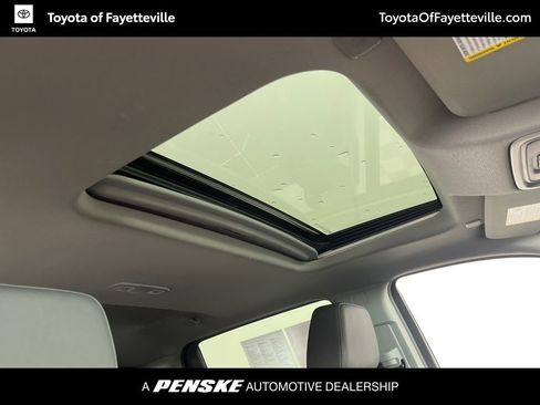 Used 2025 GMC Sierra 1500 SLT w/ SLT Premium Package image 6