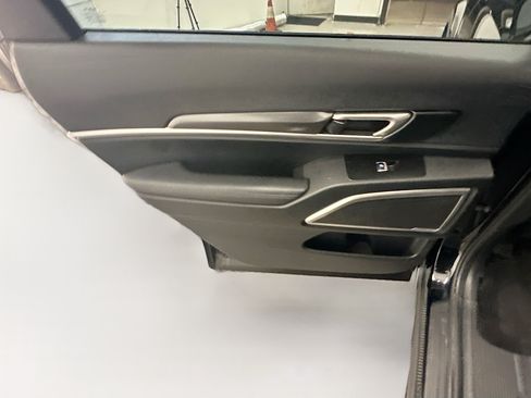 Used 2025 Kia Telluride S AWD/4WD image 27