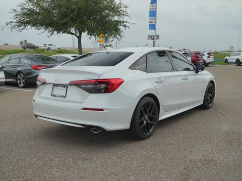 Used 2024 Honda Civic Sport image 5