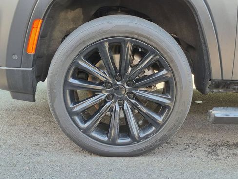 Used 2022 Jeep Grand Wagoneer Series II w/ Premium Group II AWD/4WD image 9