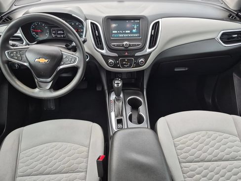 Used 2018 Chevrolet Equinox LS FWD image 16
