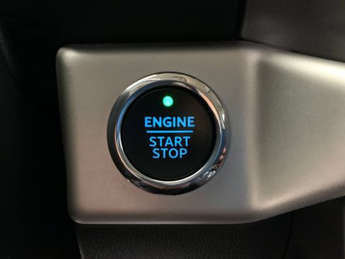 Used 2023 Ford Expedition XL AWD/4WD image 27