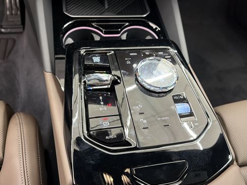 New 2026 BMW 530i RWD image 16