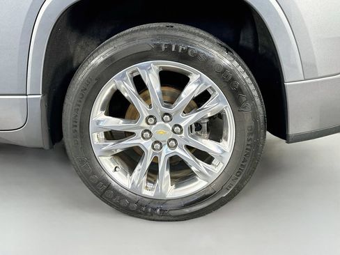 Used 2019 Chevrolet Traverse High Country AWD/4WD image 34