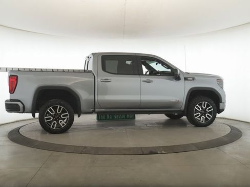 Used 2024 GMC Sierra 1500 AT4 w/ Technology Package image 6