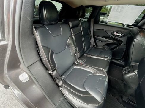 Used 2015 Jeep Cherokee Limited AWD/4WD image 26