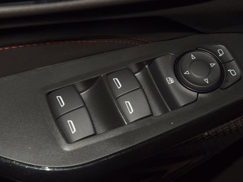 New 2026 Chevrolet Trax RS w/ Sunroof Package image 44