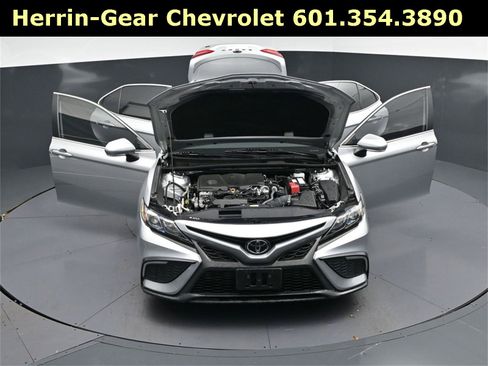 Used 2024 Toyota Camry SE image 53