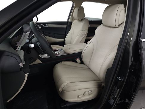 New 2026 Genesis GV80 2.5T Advanced image 13