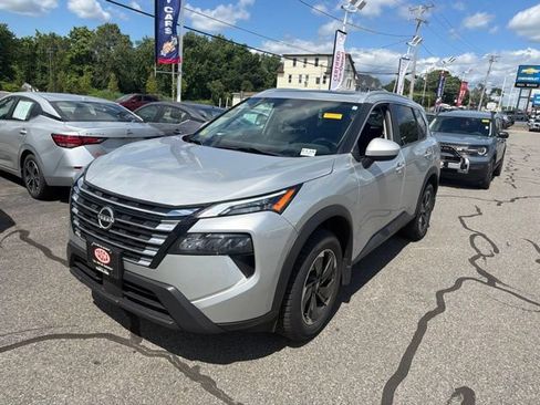 Used 2024 Nissan Rogue SV w/ SV Premium Package AWD/4WD image 1