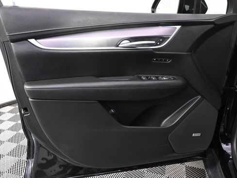 Used 2018 Cadillac XT5 Premium Luxury AWD/4WD image 22