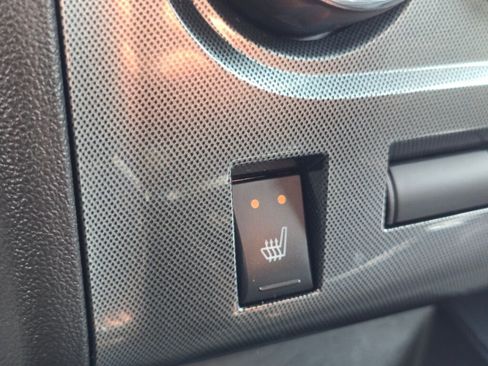 Used 2009 Dodge Challenger R/T image 25