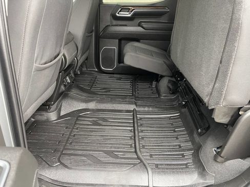 Used 2023 GMC Sierra 1500 SLE image 22