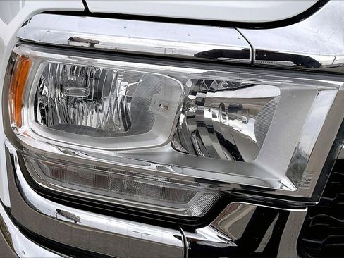 Used 2024 RAM 2500 Big Horn image 28