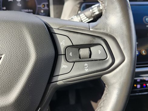 Used 2023 Chevrolet Bolt LT image 33