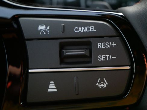 New 2025 Honda Pilot Sport image 24