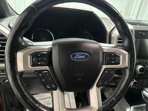 Used 2017 Ford F150 Platinum w/ Equipment Group 701A Luxury AWD/4WD image 16