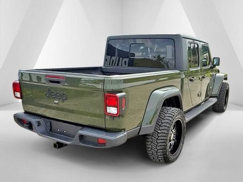 Used 2023 Jeep Gladiator Sport AWD/4WD image 7
