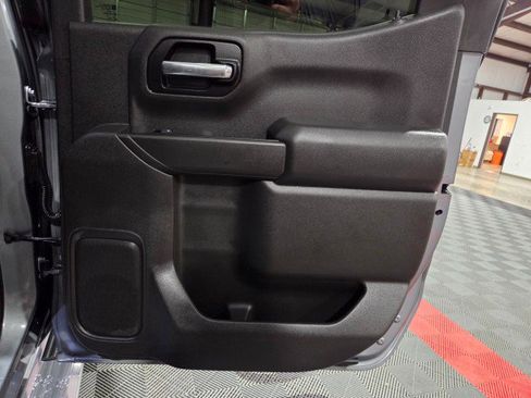 Used 2019 Chevrolet Silverado 1500 LT w/ Texas Edition image 37