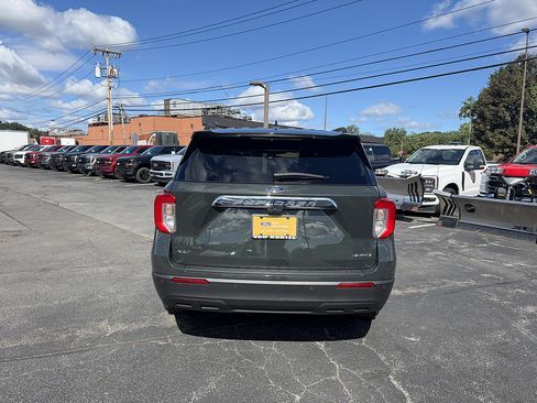 Certified 2023 Ford Explorer XLT AWD/4WD image 4