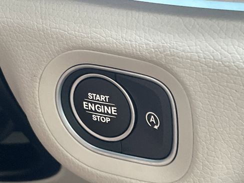 Certified 2025 Mercedes-Benz GLE 350 4MATIC image 29