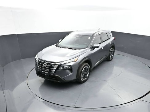 Used 2026 Nissan Rogue SV AWD/4WD image 39