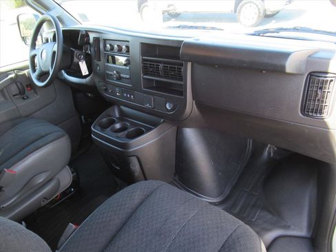 Used 2024 Chevrolet Express 2500 w/ Driver Convenience Package image 10