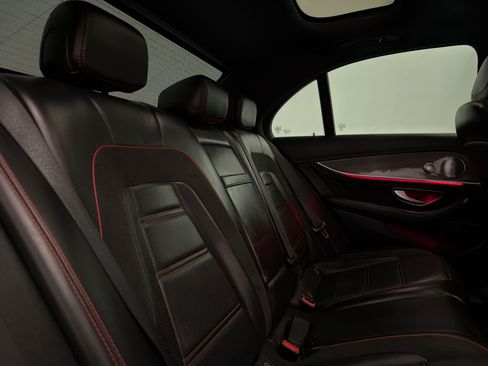 Certified 2018 Mercedes-Benz E 43 AMG 4MATIC Sedan image 31