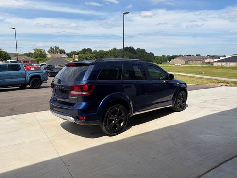Used 2020 Dodge Journey Crossroad w/ Popular Equipment Group FWD image 5
