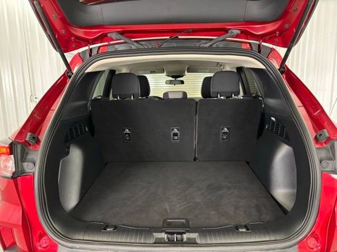 Used 2020 Ford Escape SE image 13