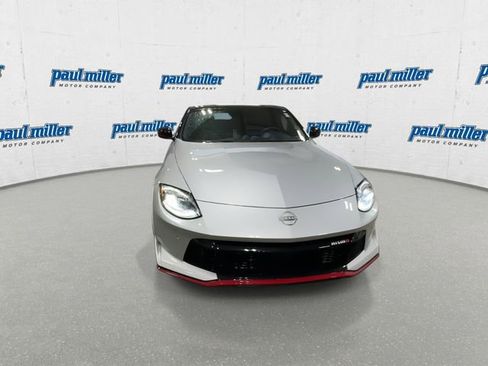 Used 2025 Nissan Z NISMO w/ Floor Mat Package RWD image 3