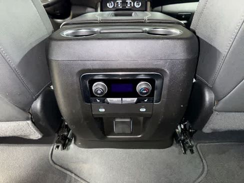 Used 2024 Chevrolet Tahoe Premier AWD/4WD image 30