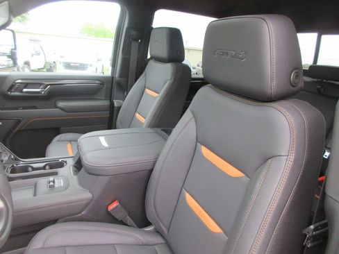 New 2026 GMC Sierra 3500 AT4 w/ AT4 Premium Plus Package AWD/4WD image 12