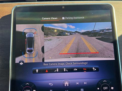 Used 2022 Mercedes-Benz EQS 450+ Sedan image 31