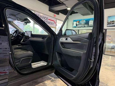 Used 2026 Ford Explorer Active RWD image 48