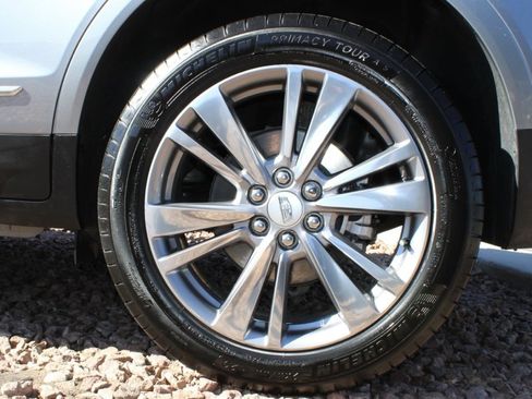 Used 2025 Cadillac XT5 Premium Luxury image 12