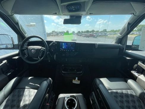 New 2026 GMC Savana 2500 w/ Driver Convenience Package RWD image 22