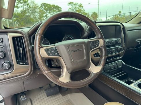 Used 2018 GMC Sierra 3500 Denali w/ Duramax Plus Package image 10