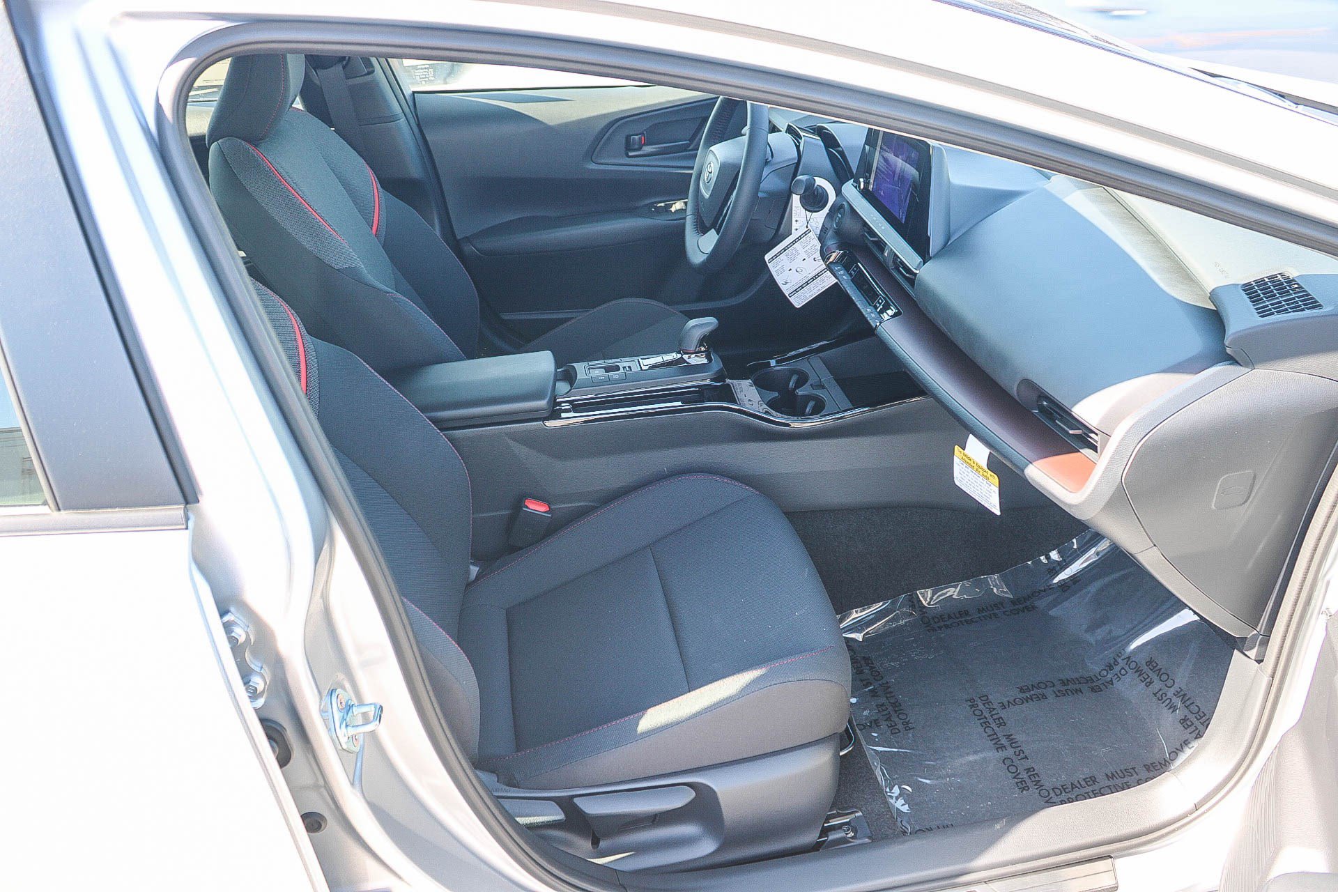 New 2027 Toyota Prius Plug-In Hybrid FWD image 19