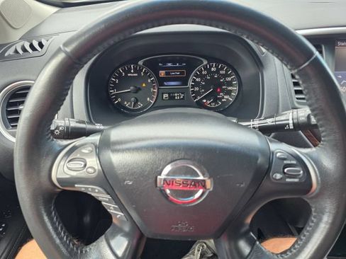 Used 2015 Nissan Pathfinder 4WD image 15