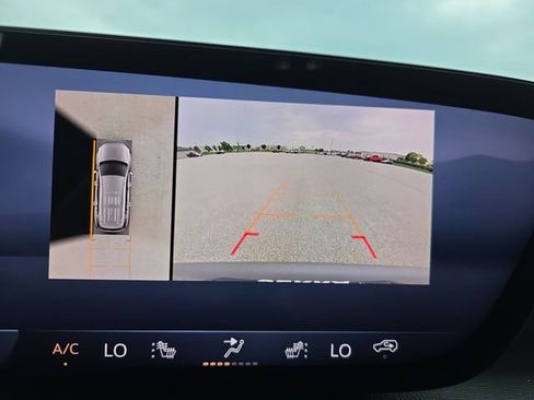 Used 2025 Buick Enclave Preferred FWD image 23