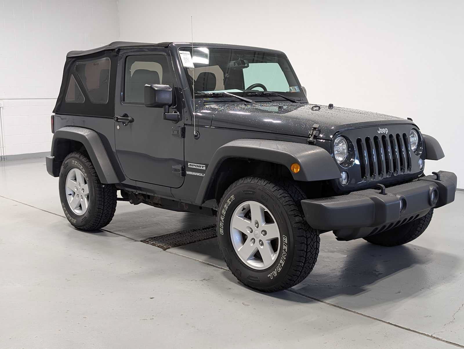 Used 2017 Jeep Wrangler Sport w/ Quick Order Package 23S AWD/4WD image 6