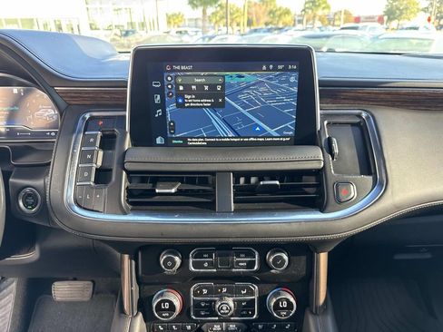 Certified 2022 Chevrolet Suburban High Country image 25