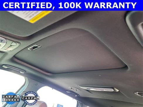 Used 2024 Kia Telluride EX w/ EX Captain's Chair Package image 30