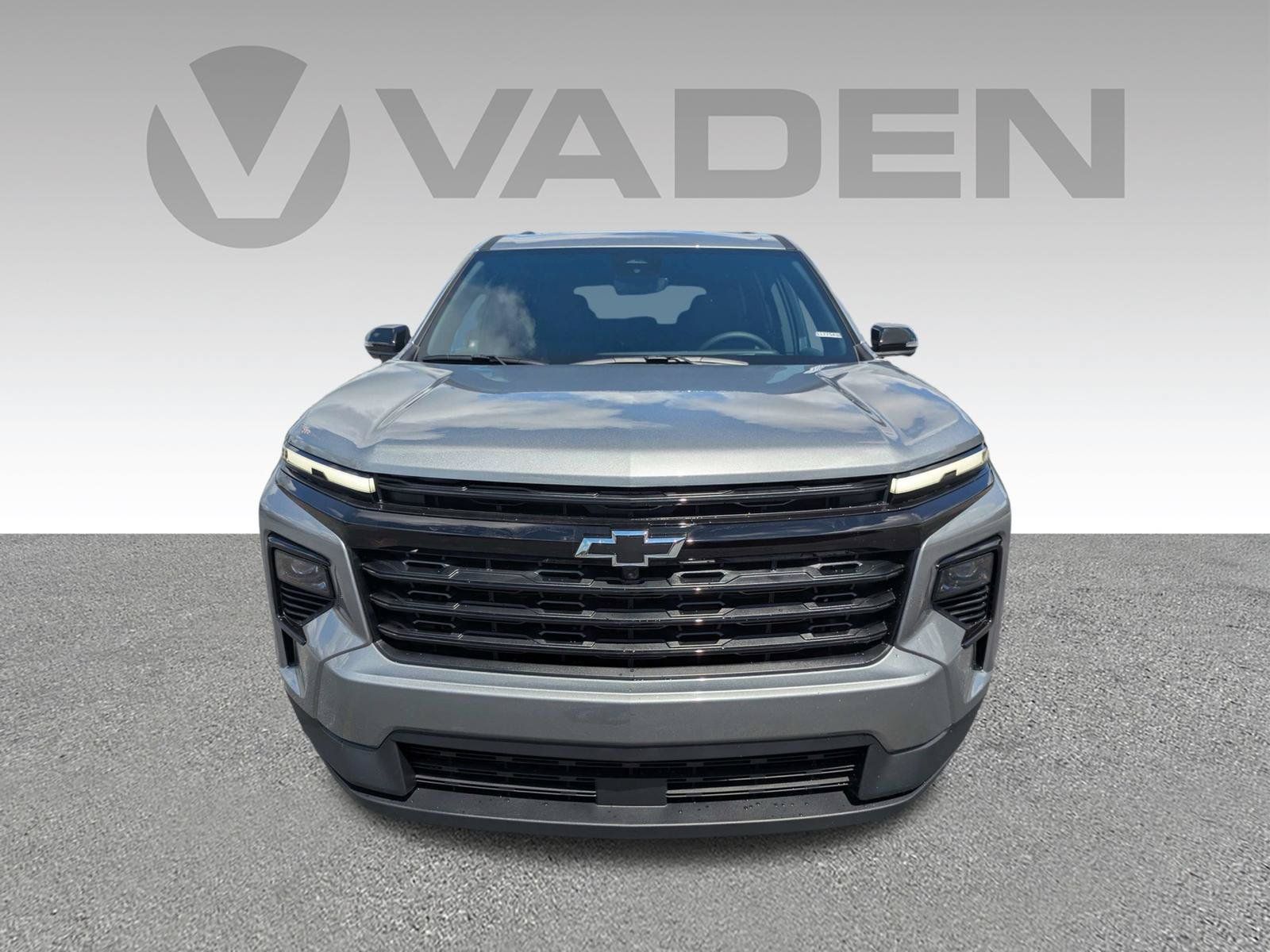 New 2027 Chevrolet Traverse LT w/ Midnight/Sport Edition FWD image 30