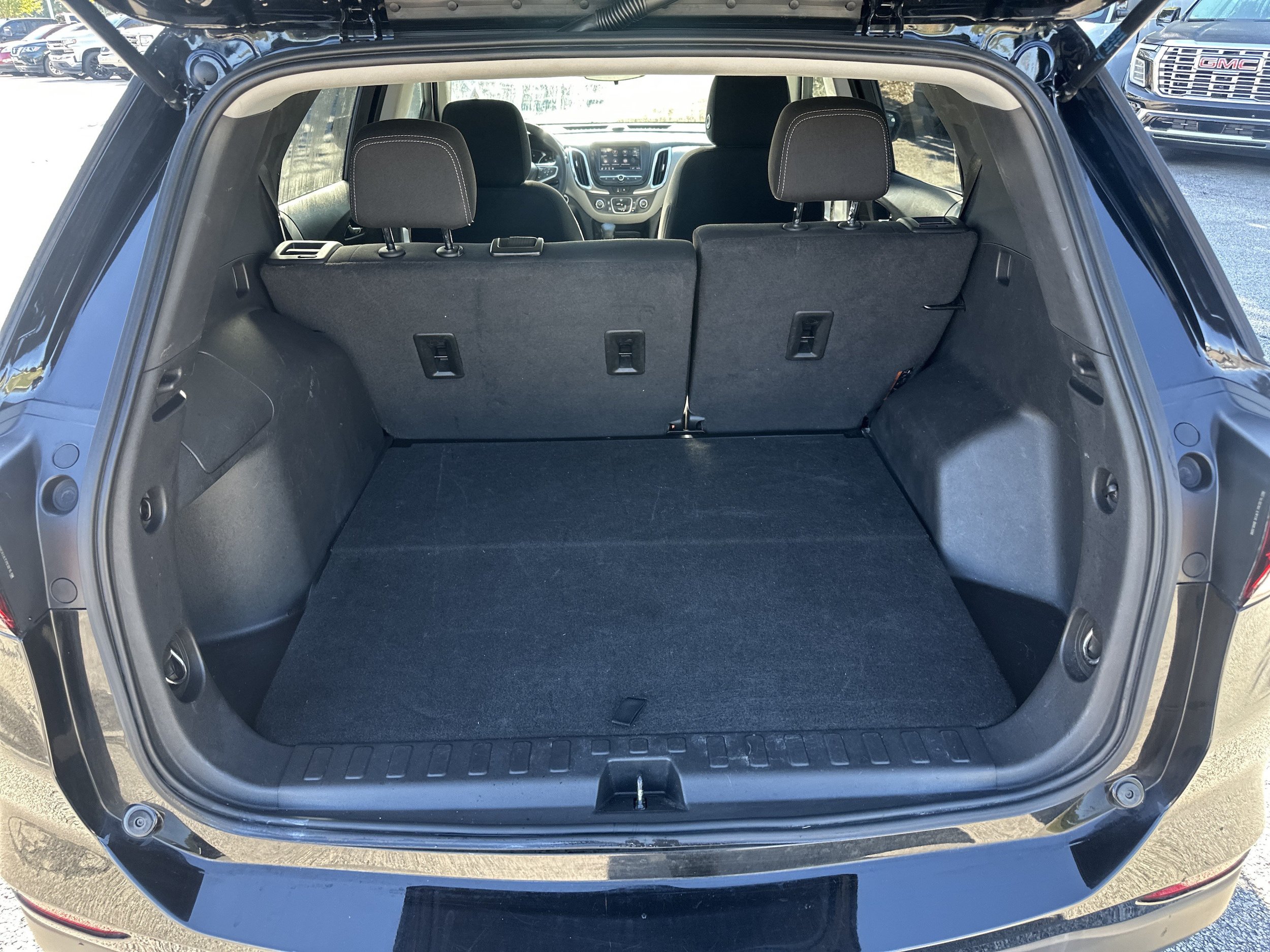 Used 2023 Chevrolet Equinox LS w/ LS Convenience Package FWD image 18