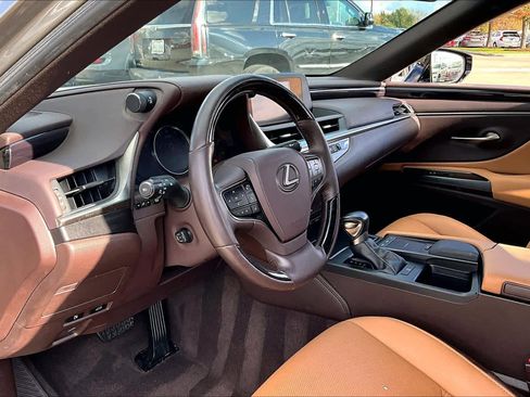 Used 2019 Lexus ES 350 image 14