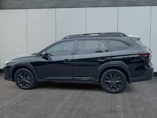 Used 2025 Subaru Outback Onyx Edition XT AWD/4WD image 2