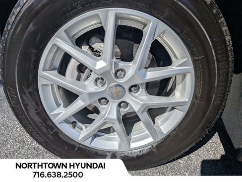 Used 2024 Chevrolet Equinox LT image 43