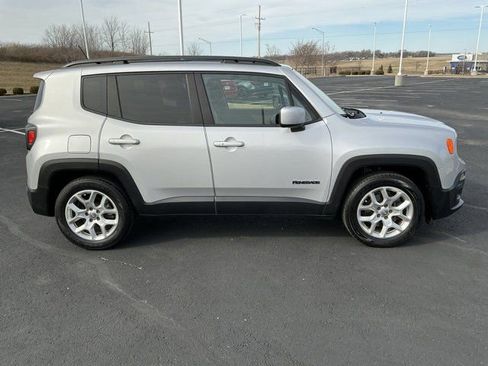Used 2015 Jeep Renegade Latitude w/ Popular Equipment Group image 2